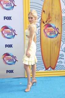 Michelle Randolph feet photo thumbnail