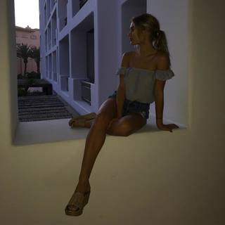 Michelle Randolph feet photo thumbnail