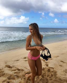 Michelle Randolph feet photo thumbnail