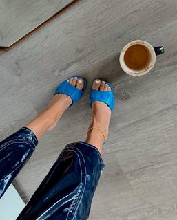 Michelle Randolph feet photo thumbnail