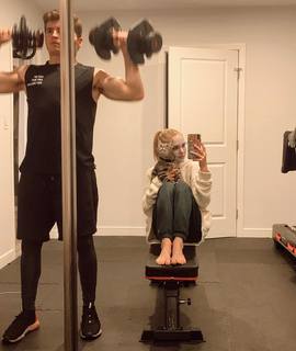 Michelle Randolph feet photo thumbnail