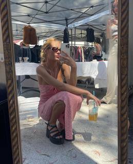 Michelle Randolph feet photo thumbnail
