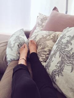 Michelle Renaud feet photo thumbnail