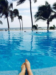 Michelle Renaud feet photo thumbnail