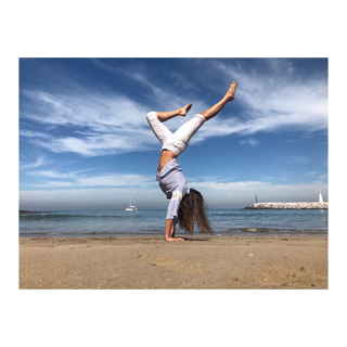 Michelle Renaud feet photo thumbnail