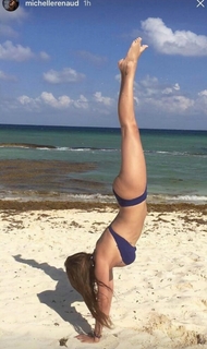 Michelle Renaud feet photo thumbnail