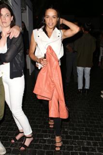 Michelle Rodriguez feet photo thumbnail