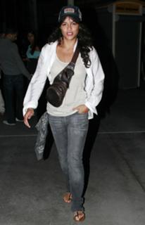 Michelle Rodriguez feet photo thumbnail