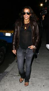Michelle Rodriguez feet photo thumbnail