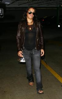 Michelle Rodriguez feet photo thumbnail
