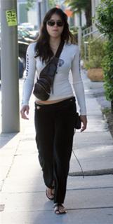 Michelle Rodriguez feet photo thumbnail