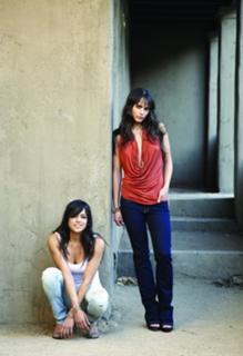 Michelle Rodriguez feet photo thumbnail