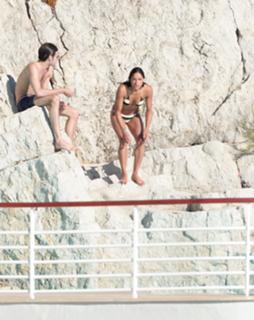 Michelle Rodriguez feet photo thumbnail