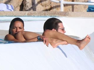 Michelle Rodriguez feet photo thumbnail