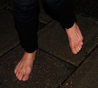 Michelle Rodriguez feet photo thumbnail