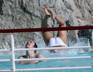 Michelle Rodriguez feet photo thumbnail