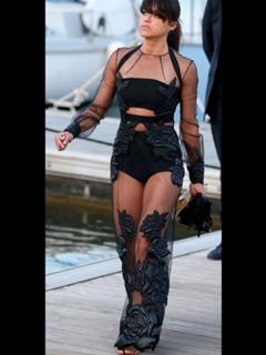 Michelle Rodriguez feet photo thumbnail