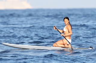 Michelle Rodriguez feet photo thumbnail