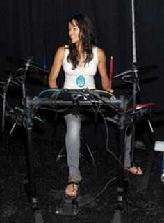 Michelle Rodriguez feet photo thumbnail