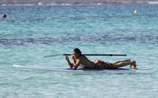 Michelle Rodriguez feet photo thumbnail
