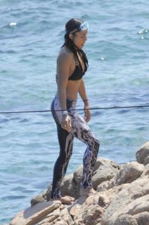 Michelle Rodriguez feet photo thumbnail