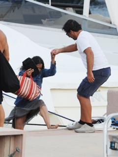 Michelle Rodriguez feet photo thumbnail