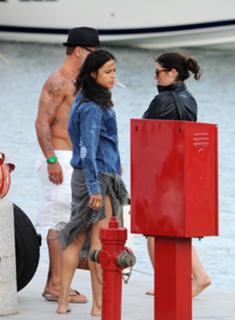 Michelle Rodriguez feet photo thumbnail