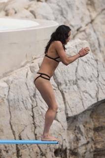 Michelle Rodriguez feet photo thumbnail