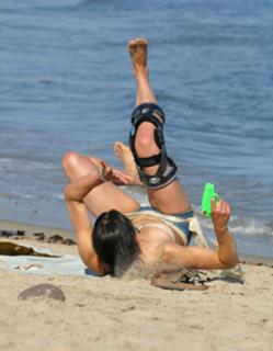 Michelle Rodriguez feet photo thumbnail