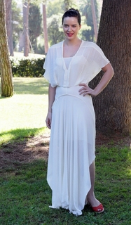 Michelle Ryan feet photo thumbnail