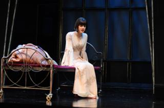 Michelle Ryan feet photo thumbnail
