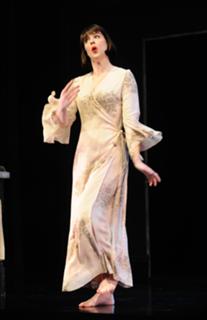 Michelle Ryan feet photo thumbnail