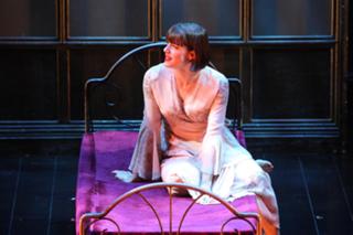 Michelle Ryan feet photo thumbnail