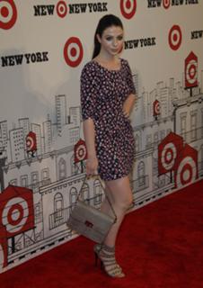 Michelle Trachtenberg feet photo thumbnail
