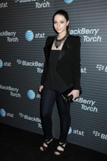 Michelle Trachtenberg feet photo thumbnail