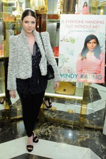 Michelle Trachtenberg feet photo thumbnail