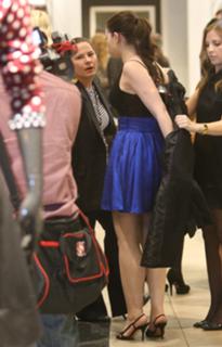Michelle Trachtenberg feet photo thumbnail