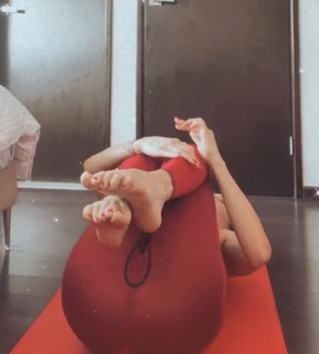 Michelle Vieth feet photo 5