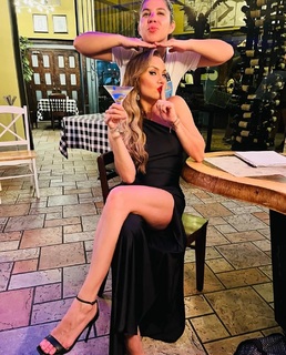Michelle Vieth feet photo 14