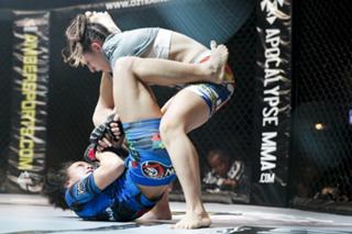 Michelle Waterson feet photo thumbnail