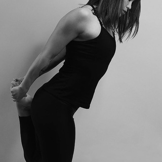 Michelle Waterson feet photo thumbnail