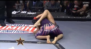 Michelle Waterson feet photo thumbnail