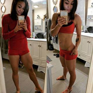 Michelle Waterson feet photo thumbnail