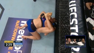 Michelle Waterson feet photo thumbnail