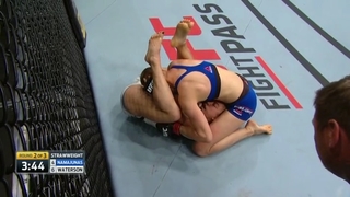Michelle Waterson feet photo thumbnail