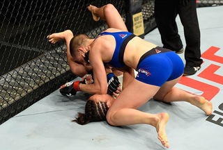 Michelle Waterson feet photo thumbnail