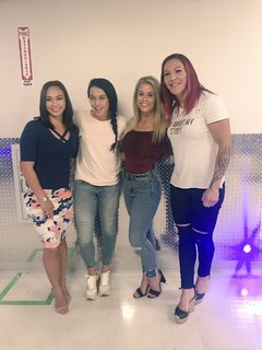 Michelle Waterson feet photo thumbnail