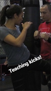 Michelle Waterson feet photo thumbnail