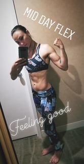 Michelle Waterson feet photo thumbnail