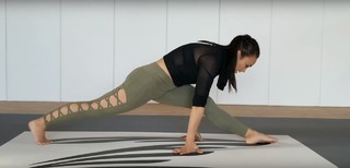 Michelle Waterson feet photo thumbnail